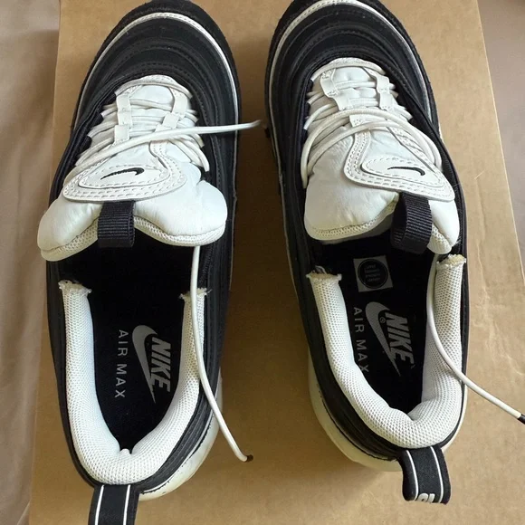 Nike Air Max 270 ESS Women’s Shoes US 7.5 Sneakers. Pre-Owned - Picture 5 of 6